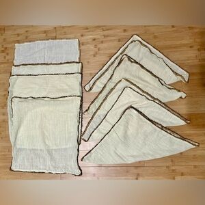 Pier 1 Imports 8 pc set Beaded edge Trim Napkins Tan Brown Edge 17 x 18 cotton